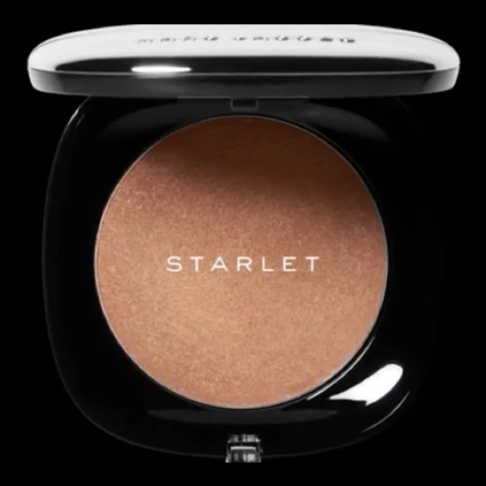 Marc Jacobs Accomplice Powder with Brush Starlet